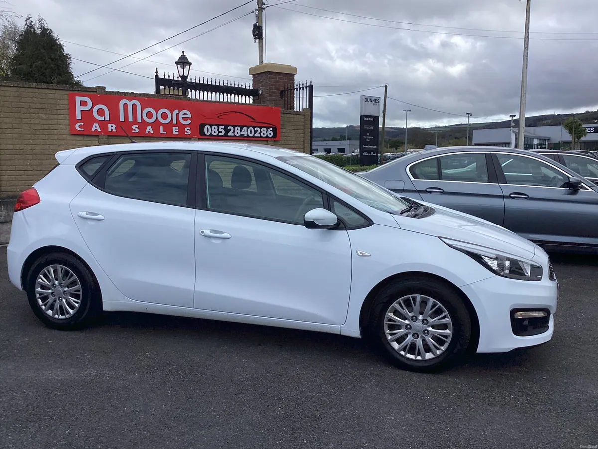 Kia Ceed ** FROM €55 p/w * 1.4 PETROL - Image 2