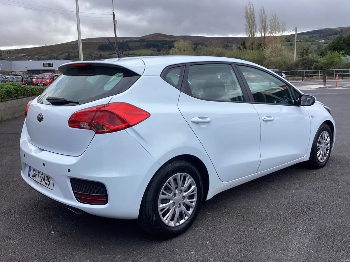 Kia Ceed ** FROM €55 p/w * 1.4 PETROL - Image 4