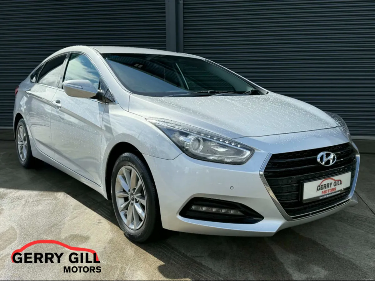 Hyundai i40 1.7 CRDI SE NAV BL/DR 141 4DR 141PS - Image 1