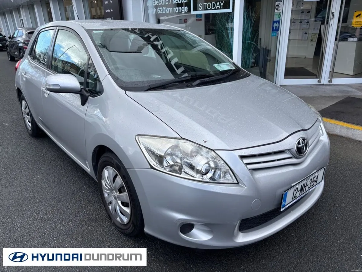 Toyota Auris MC 1.4D4D Terra 5DR - Image 2