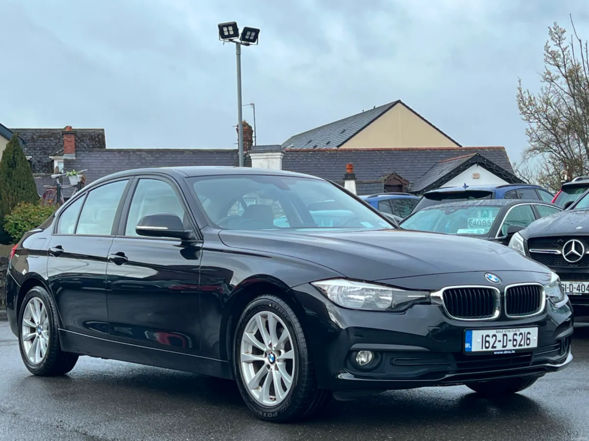 BMW 3-Series 318I SE 4 DOOR *LOW KMS & LEATHER* - Image 3