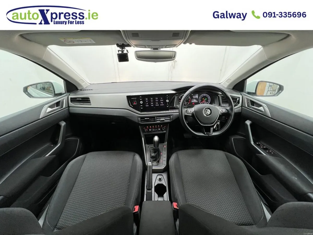 Volkswagen Polo TSI COMFORTLINE Automatic, Low mil - Image 2