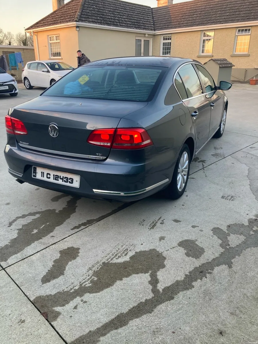 Volkswagen Passat - Image 3