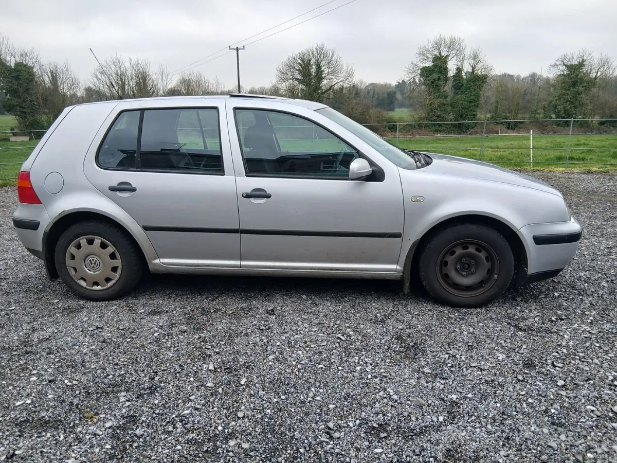 Volkswagen Golf 2002 - Image 3