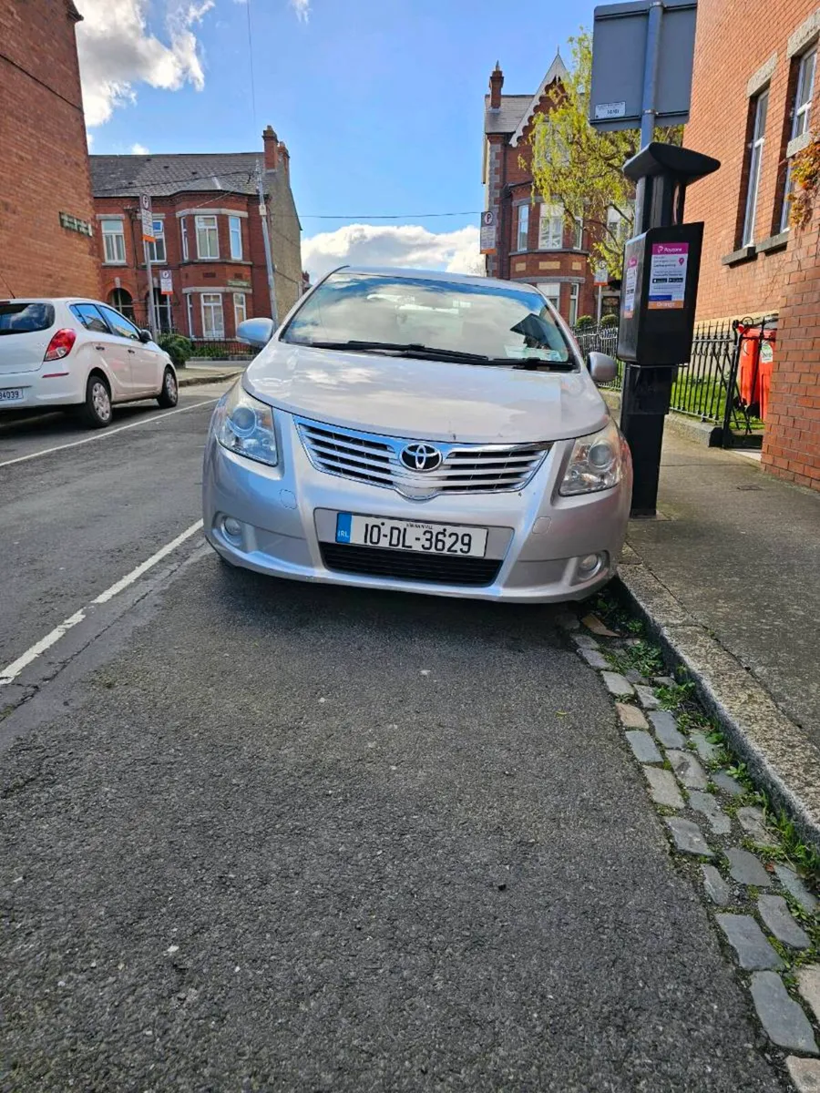 Toyota Avensis - Image 1