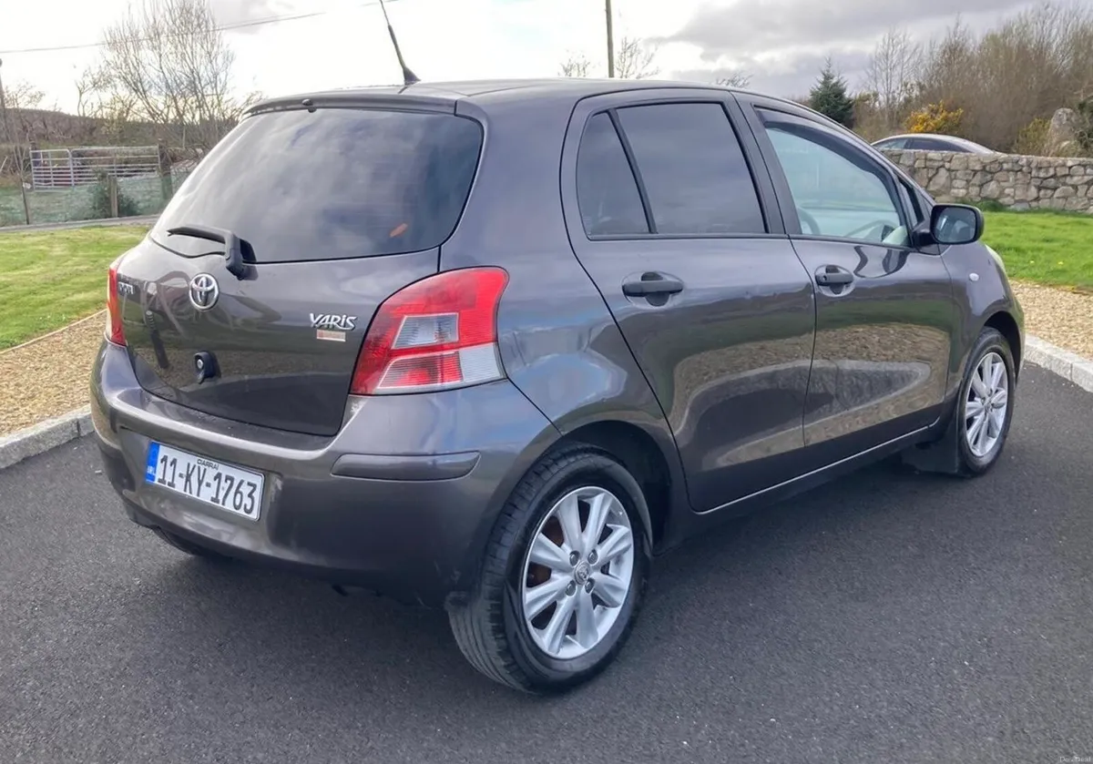 Toyota Yaris 2011 1.0 petrol - Image 2