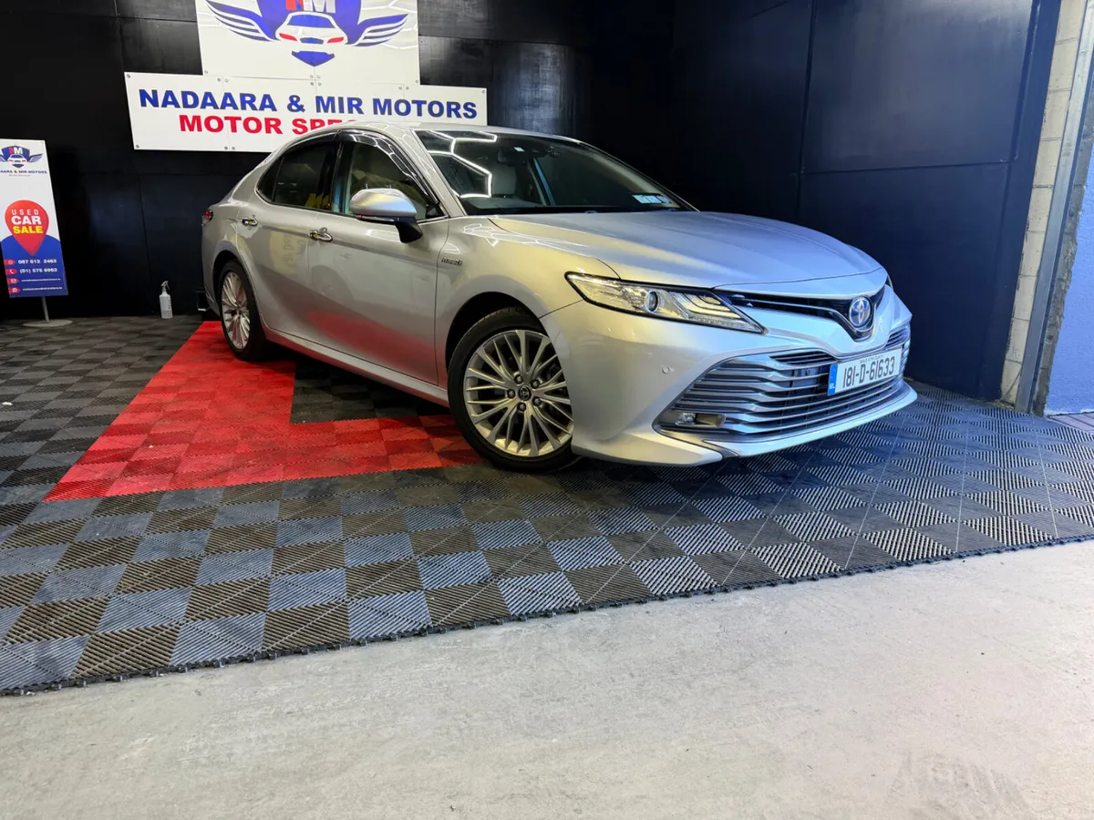 Toyota Camry 2018 - Image 1