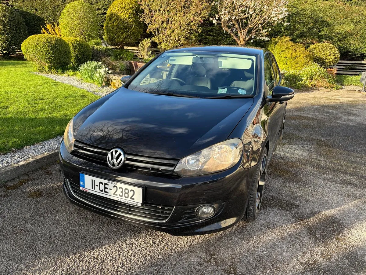 Volkswagen Golf R Line - Image 2