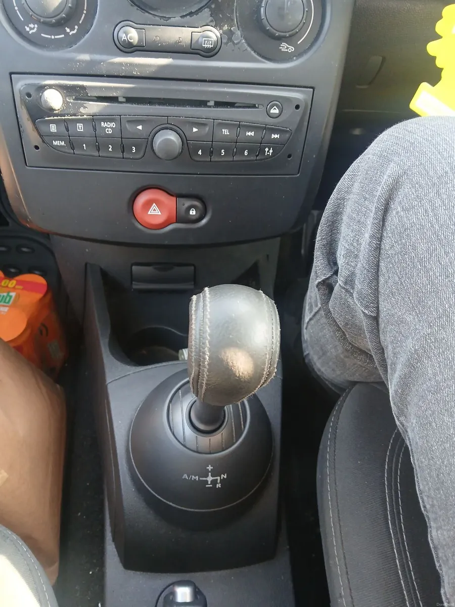 Renault Clio 2010 - Image 3