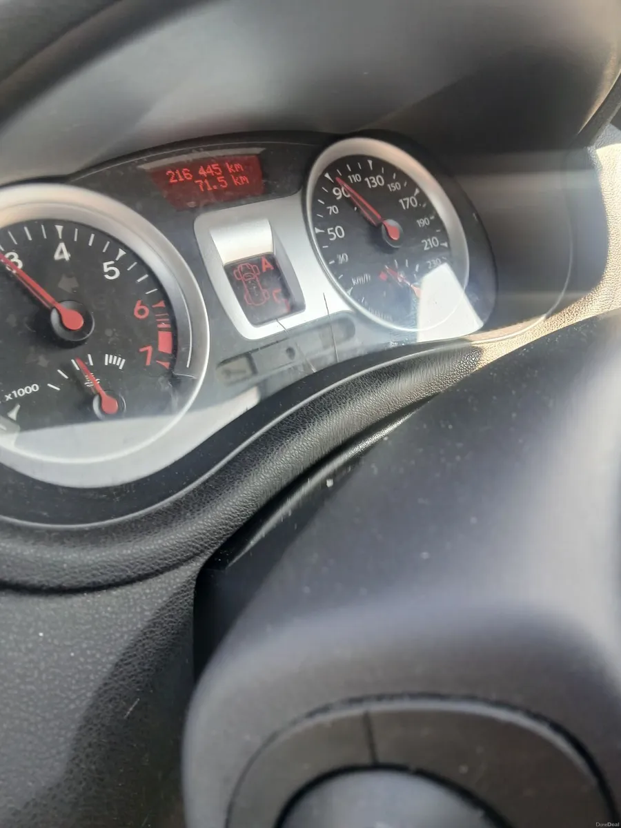 Renault Clio 2010 - Image 4