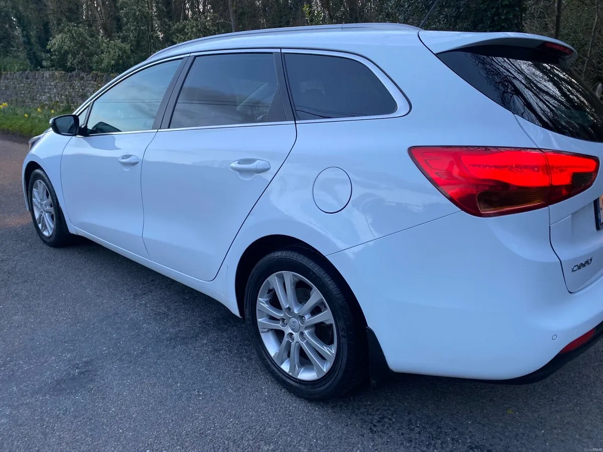 KIA CEED LUXURY AS NEW FSH NCT&TAX ❤️ - Image 3