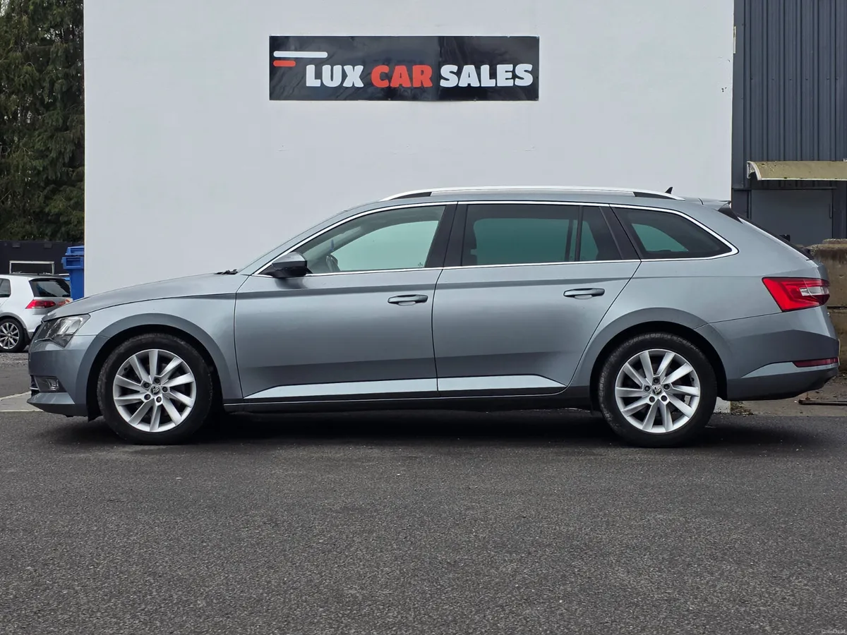 2018 Skoda Superb 2.0 TDI SE TECHNOLOGY - Image 3
