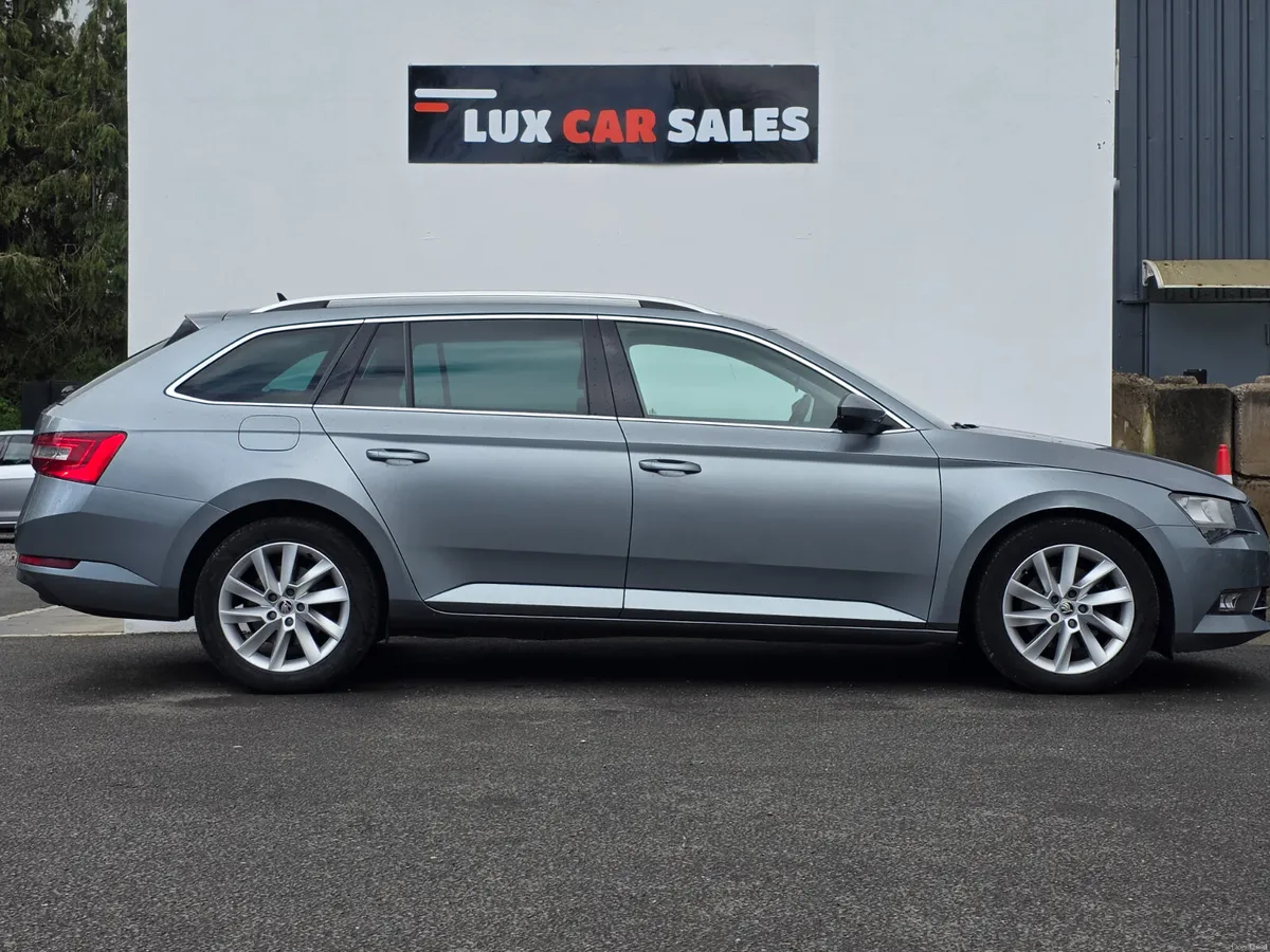 2018 Skoda Superb 2.0 TDI SE TECHNOLOGY - Image 2