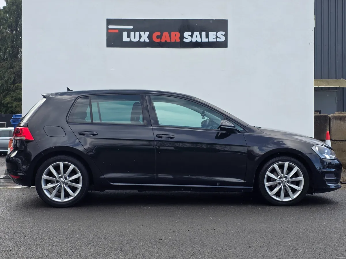 2015 Volkswagen Golf 1.6 TDI HIGHLINE // SAT NAV - Image 2