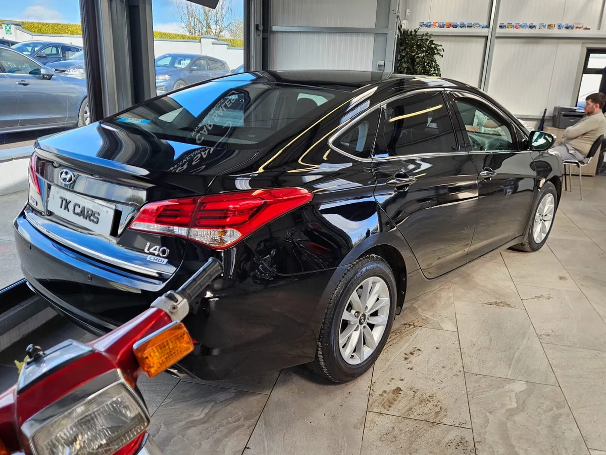 17 HYUNDAI I40 1.7 CRDI S BL/DR - Image 2