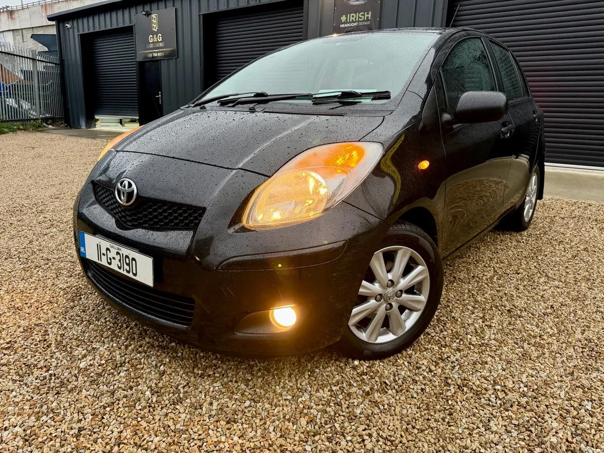 11 TOYOTA YARIS 1.4D4D SPORT 5DR - Image 1