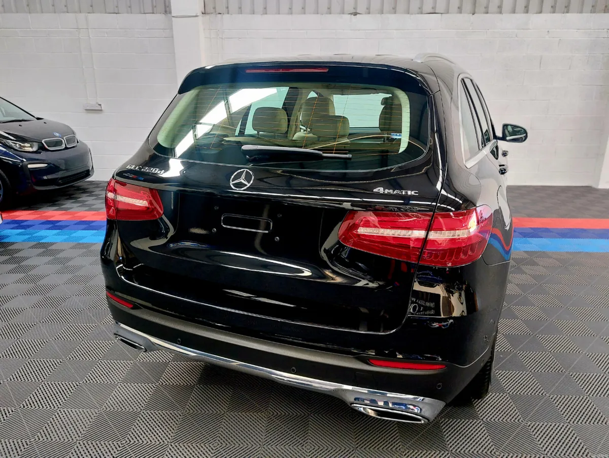 MERCEDES GLC 220D 4M AUTO WITH FULL CREAM LEATHER - Image 4