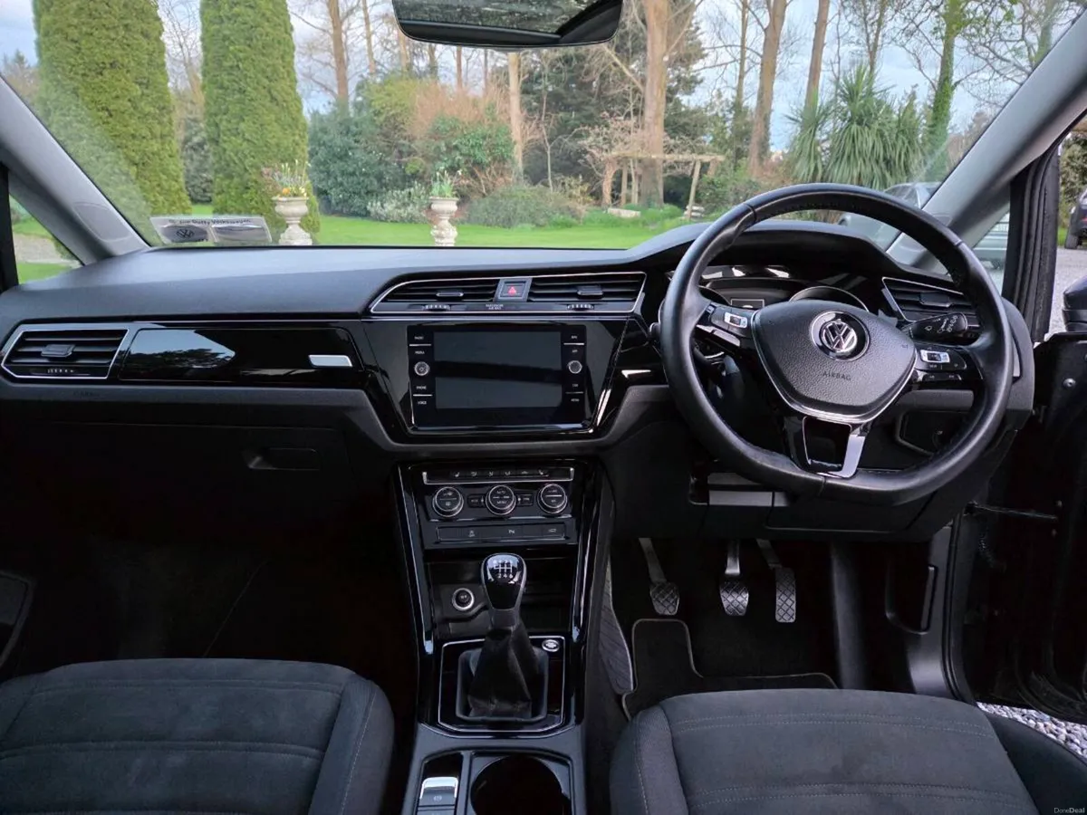 VW Touran - Image 4
