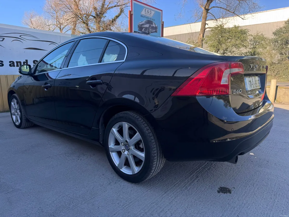 171 Volvo S60 2.0D Low Miles One Owner - Image 4