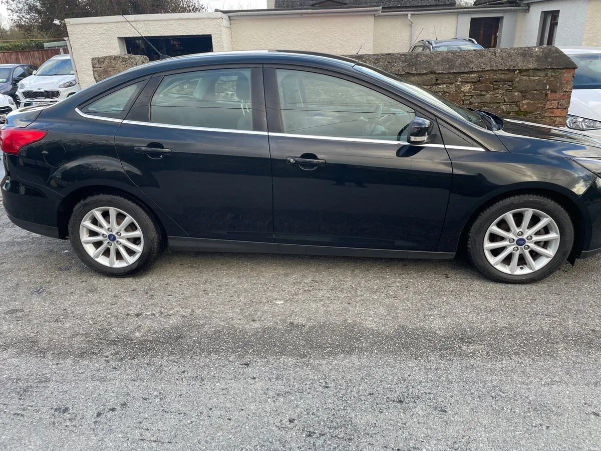 Ford Focus Titanium 1.5D Saloon 2016 - Image 3