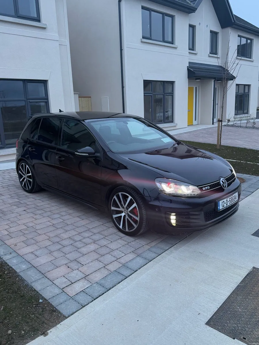 Volkswagen Golf - Image 2