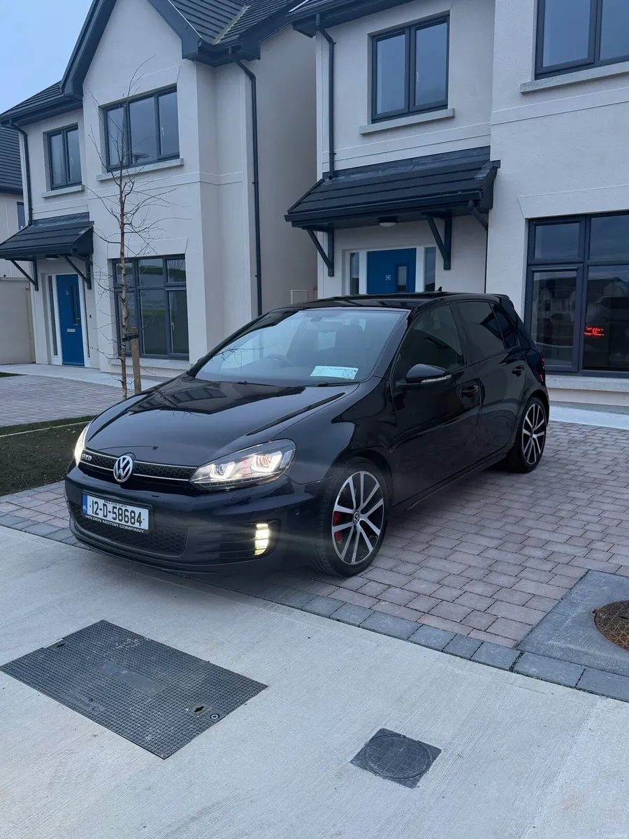 Volkswagen Golf - Image 4