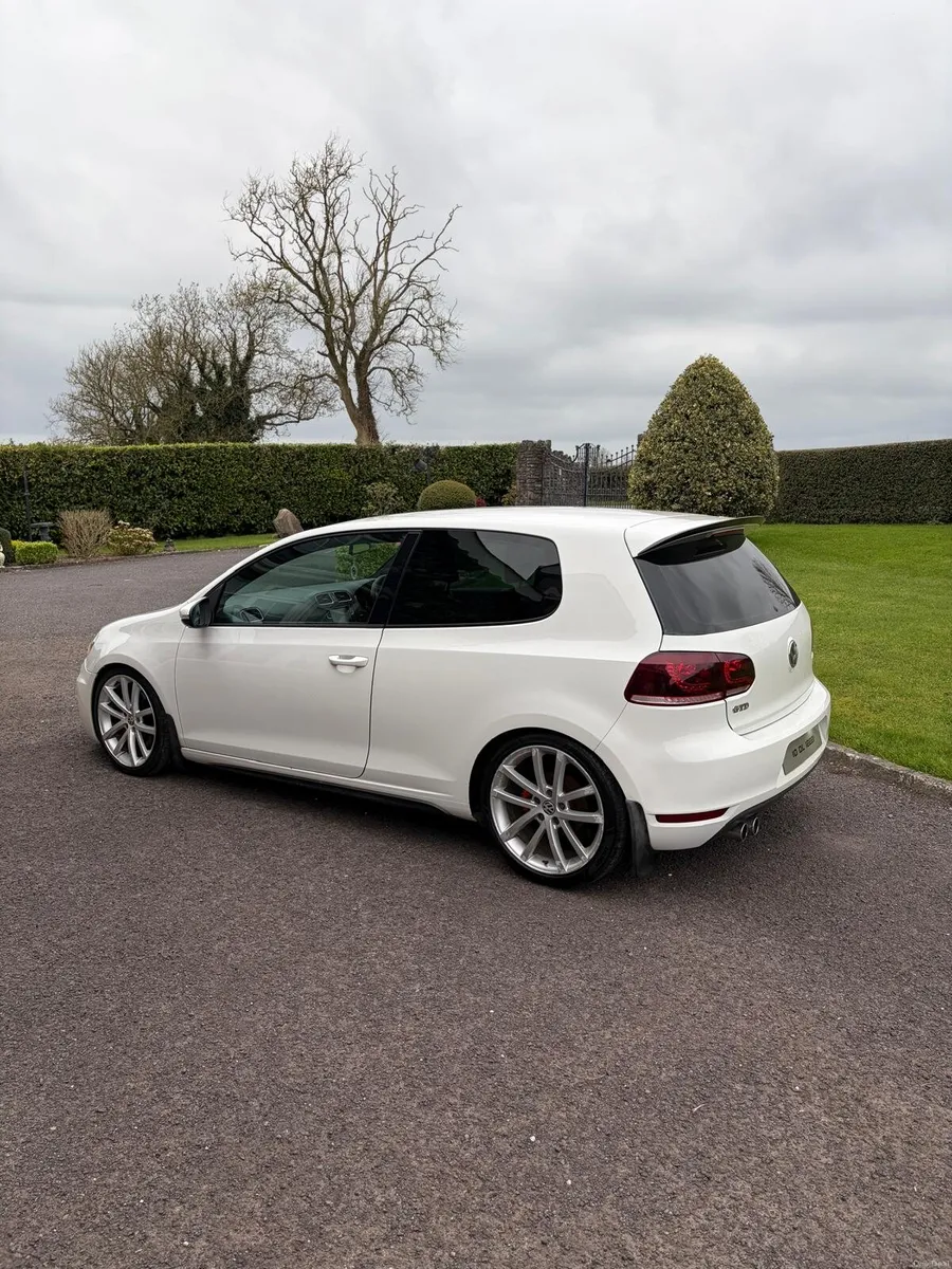 Volkswagen Golf GTD - Image 4