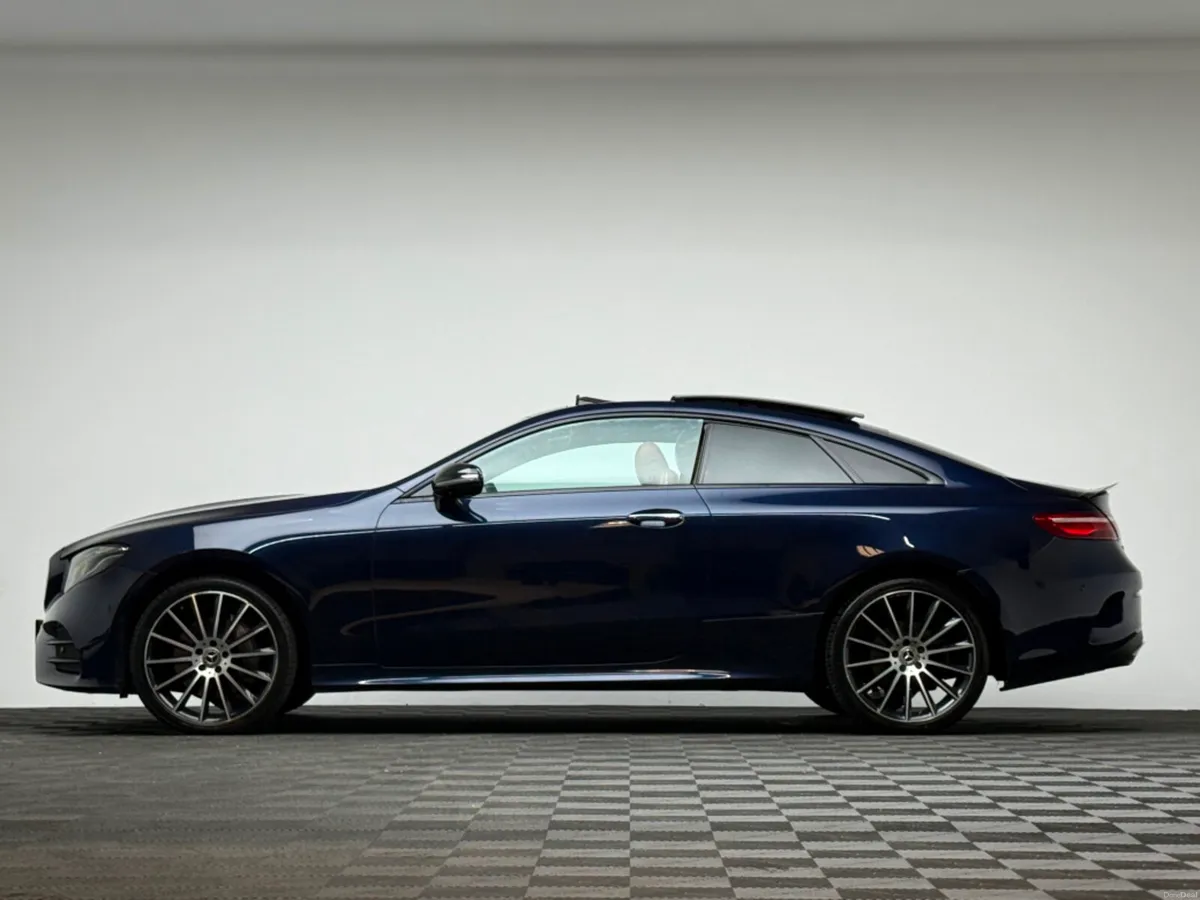 Mercedes-Benz E-Class E220D AMG LINE 4MATIC *PAN R - Image 4