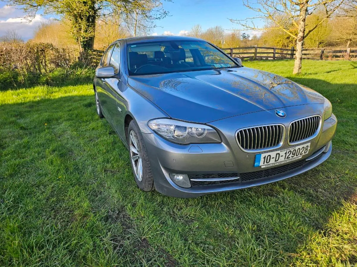 Bmw 520d 2010 Black leather - Image 3