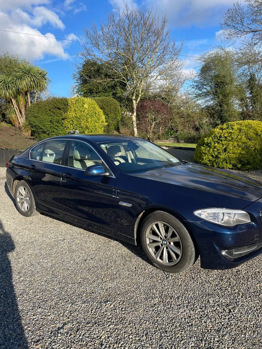 BMW 5 Series - Image 3