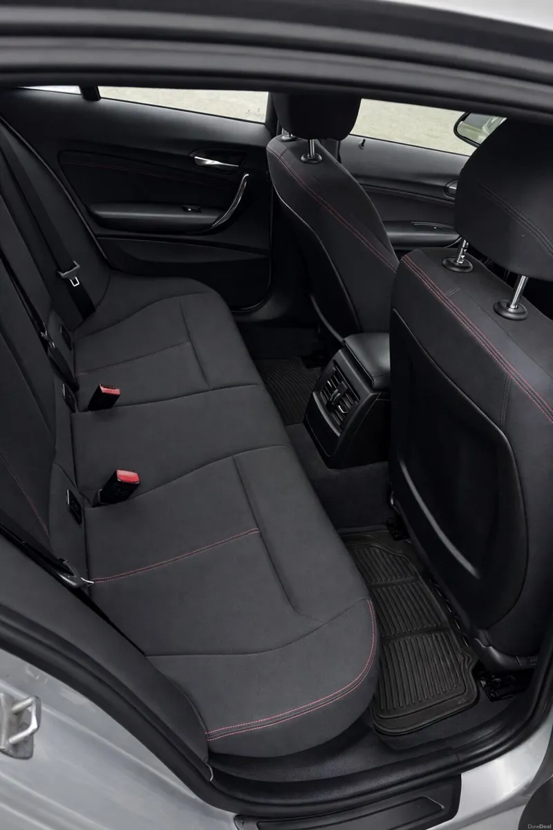 BMW 1-Series 2015 - Image 2