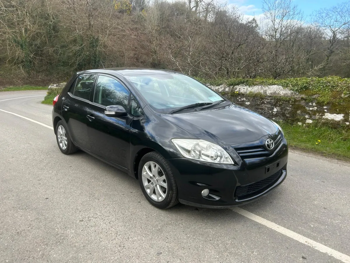 Toyota Auris 1.4L Diesel 2012 - Image 1