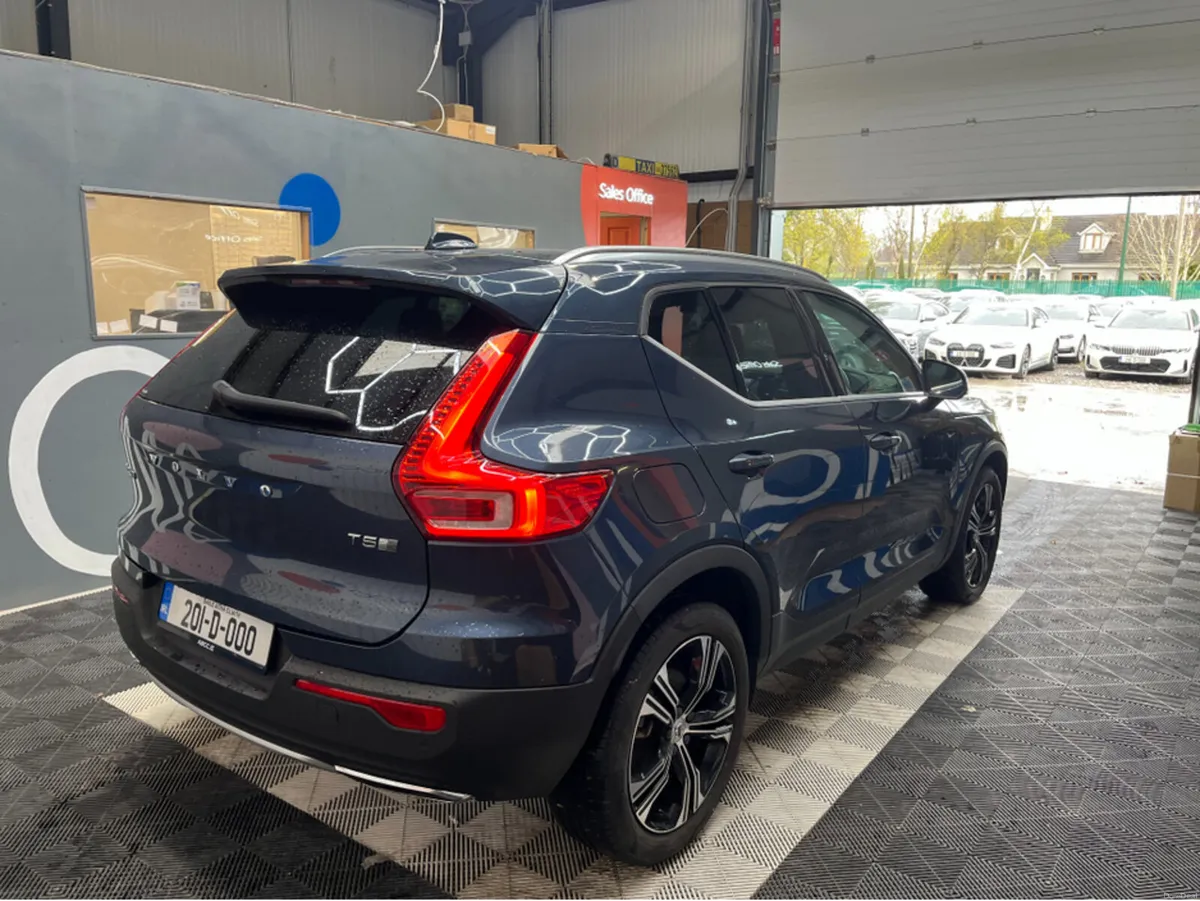 Volvo XC40 €28950 2020 VOLVO XC40 RECHARGE PLUG-IN - Image 2