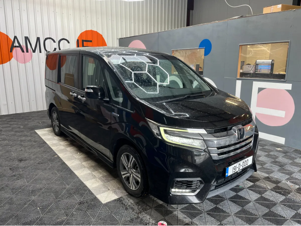 Honda Stepwagon 2019 HONDA STEPWAGON SPADA HYBRID - Image 1
