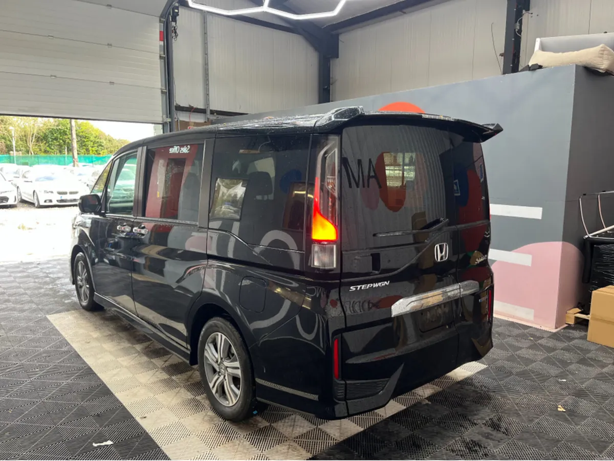 Honda Stepwagon 2019 HONDA STEPWAGON SPADA HYBRID - Image 4