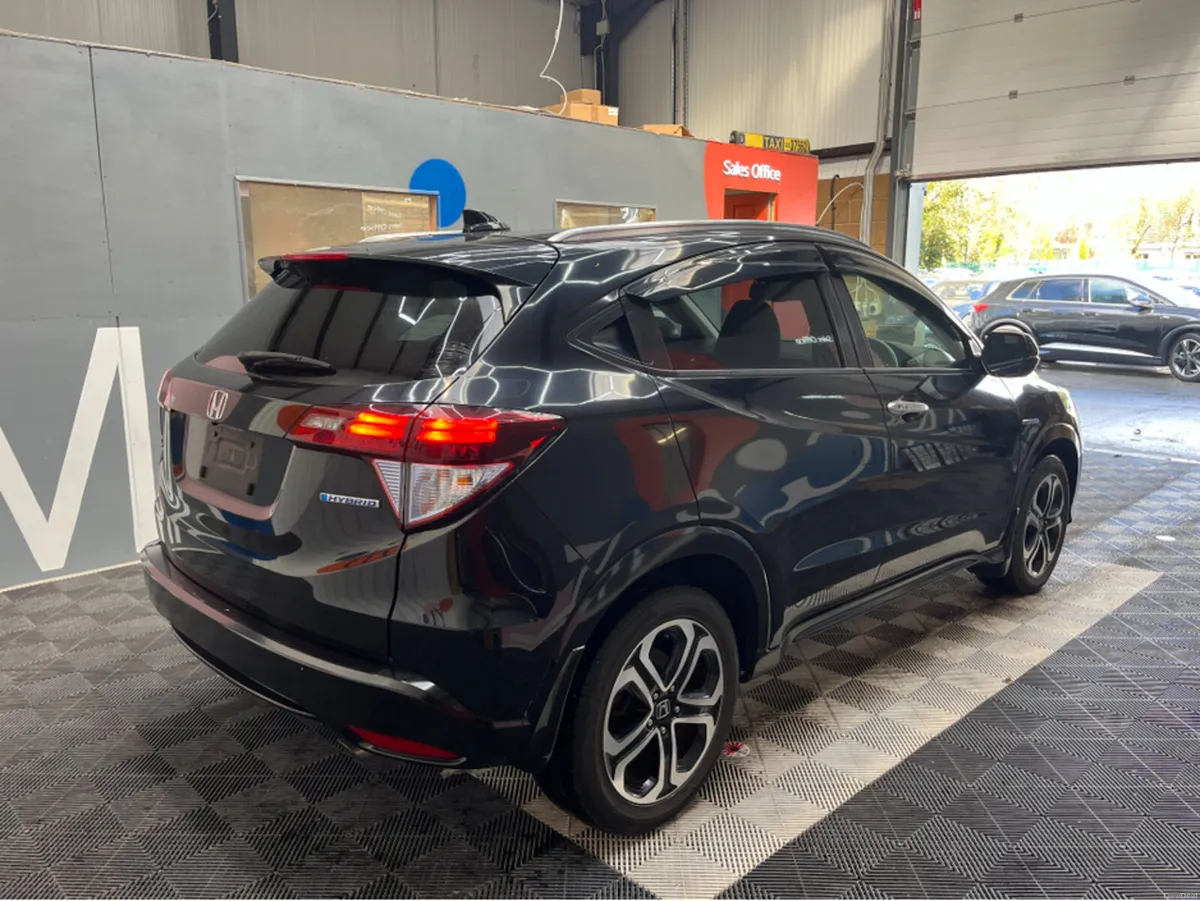 Honda Vezel €14950 2015 HONDA VEZEL HYBRID Z 1.5 A - Image 2