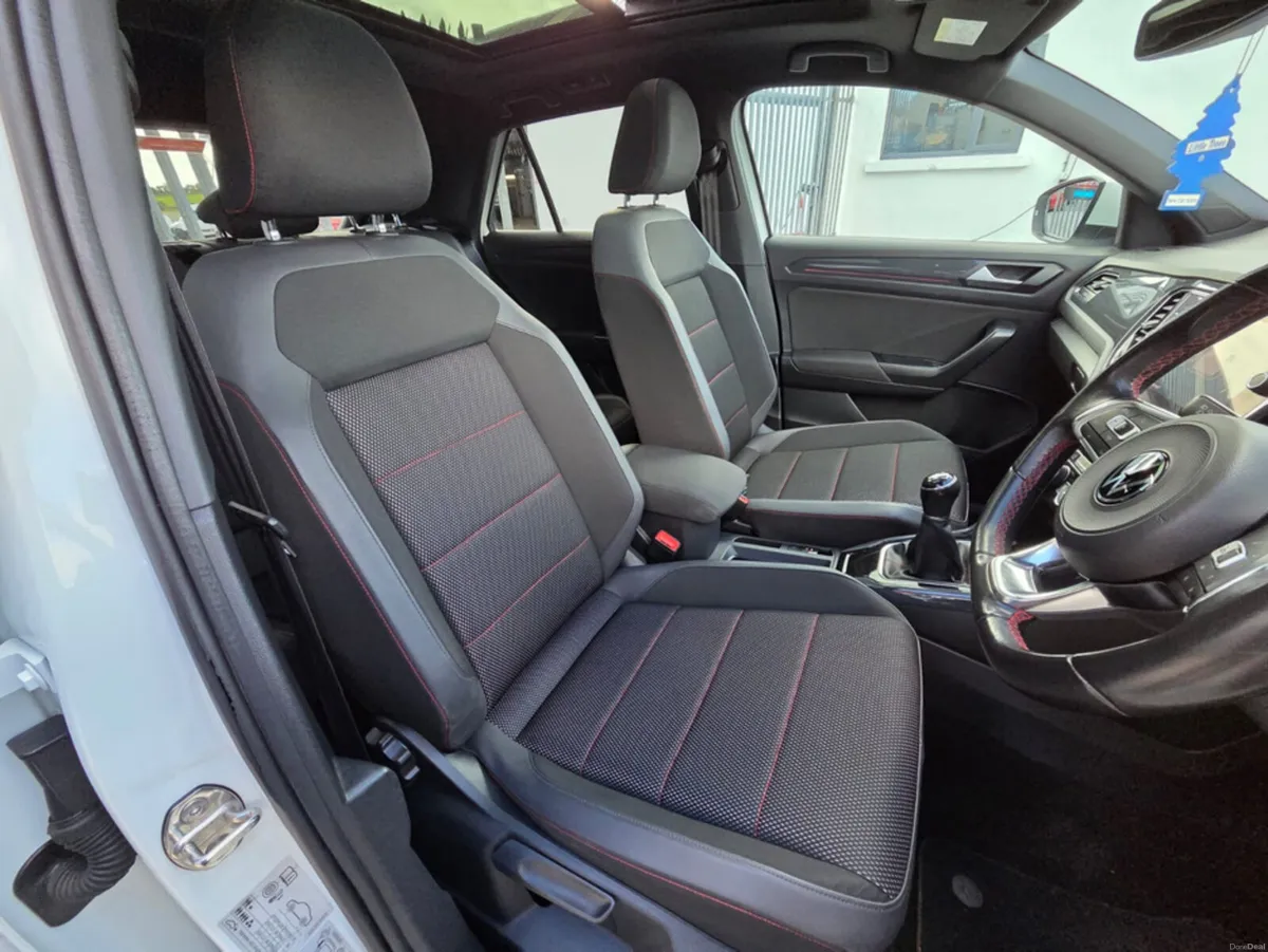 Volkswagen T-Roc SPORT 1.5 TSI MANUAL 6SPEED FWD 1 - Image 4