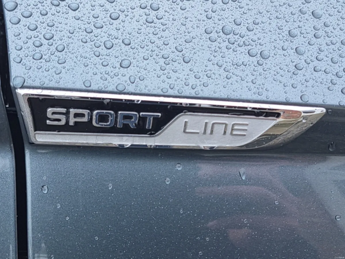 Skoda Karoq Sport Line DSG, Panoramic Sunroof,1.5 - Image 3