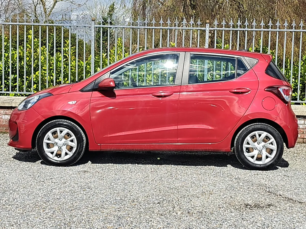 Hyundai i10 SE GO Model 1.0 Petrol, Bluetooth, Air - Image 3