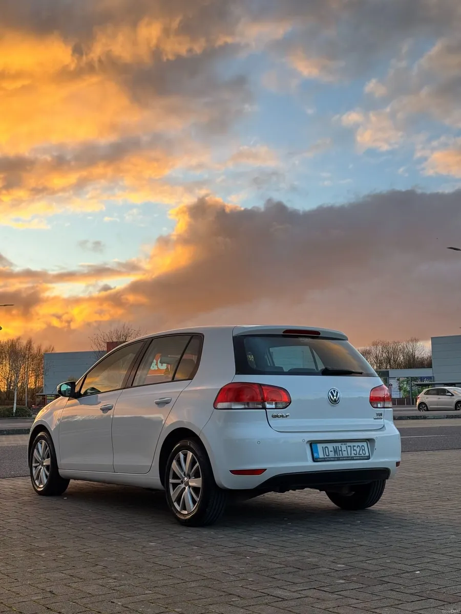 VW Golf M6 1,6 TDI BlueMotion Highline – Rare Spec - Image 4