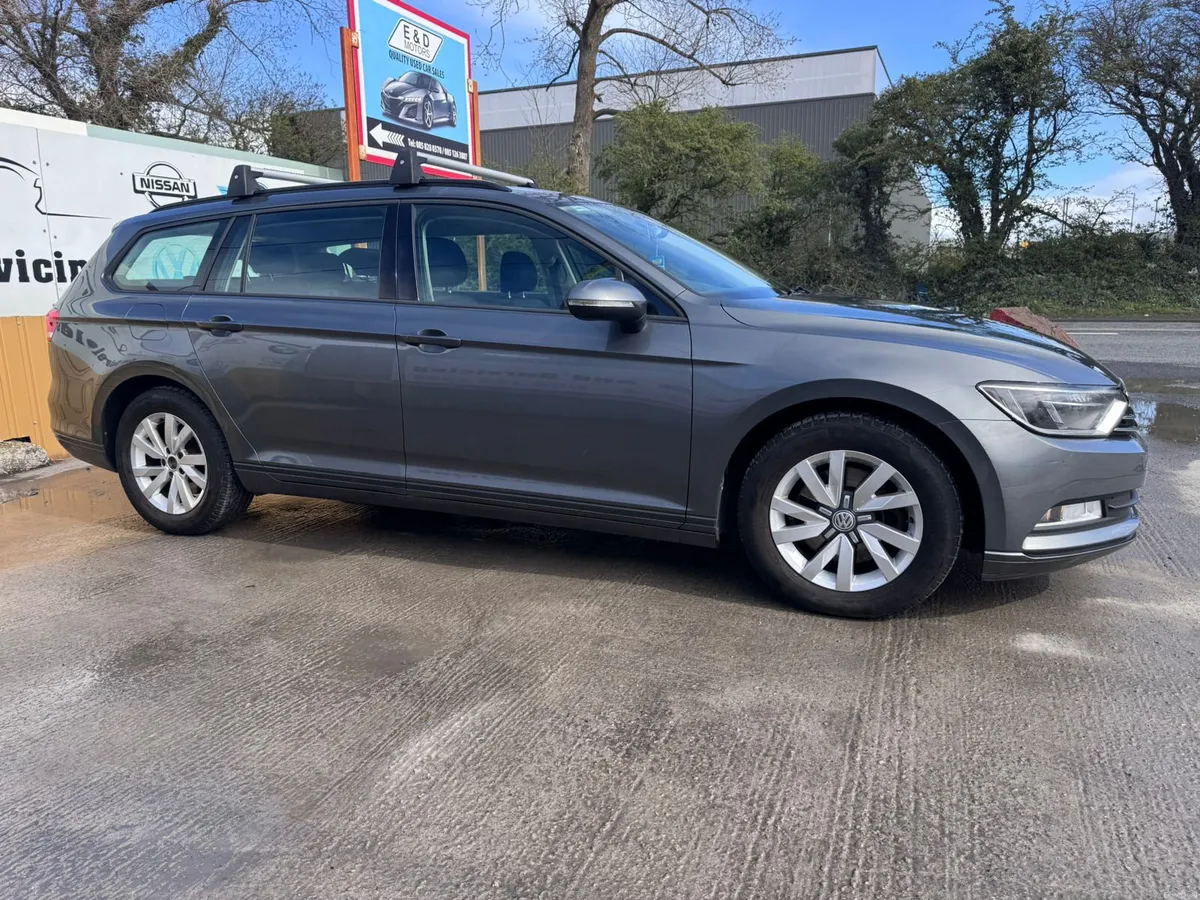 161 VW Passat 1.6TDI Estate Low Miles Warranty - Image 4