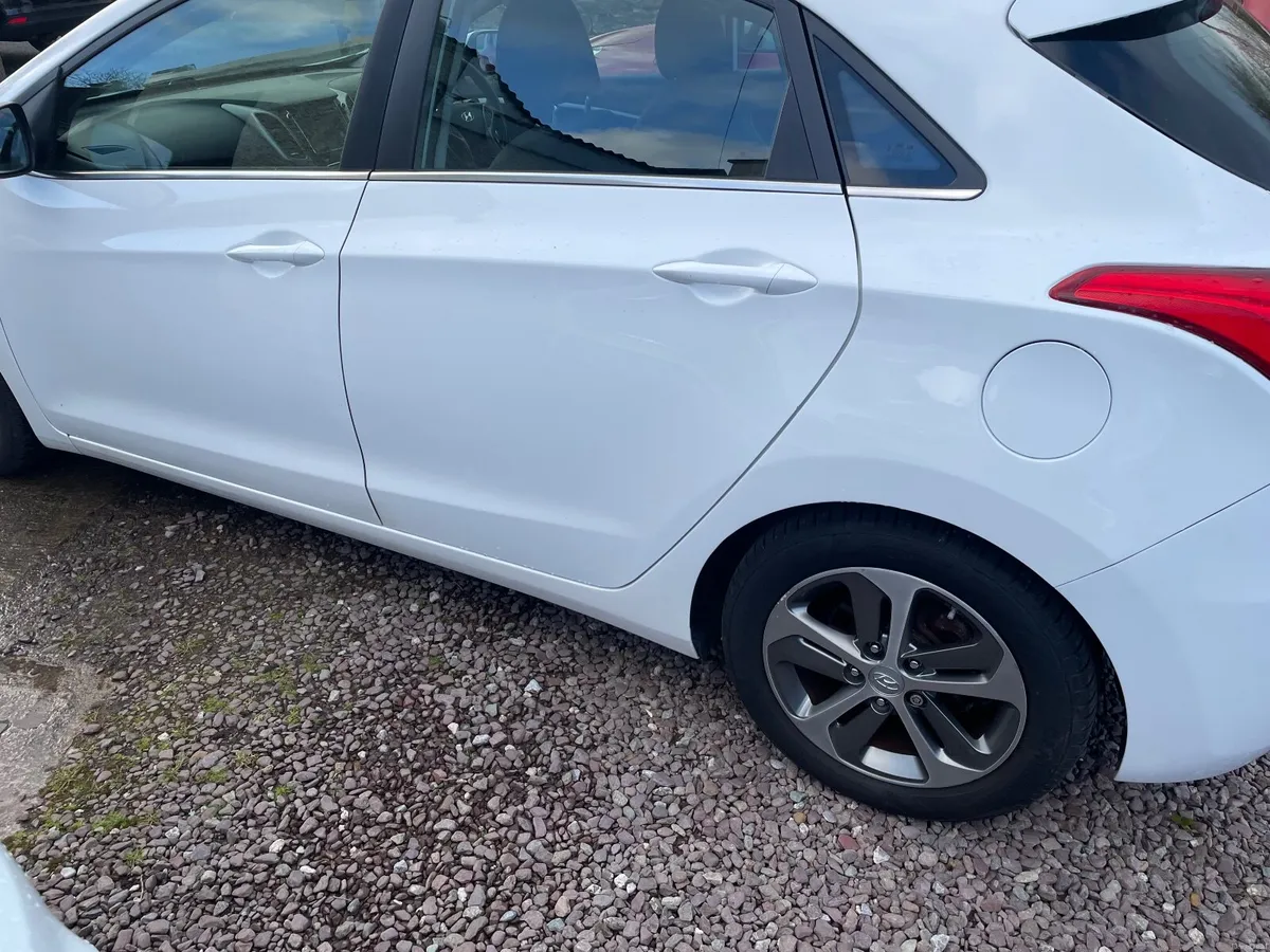 Hyundai i30 SE 1.4 Petrol 2016 - Image 6