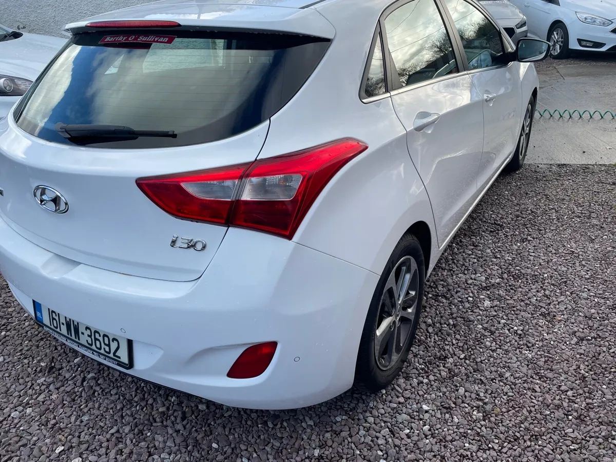 Hyundai i30 SE 1.4 Petrol 2016 - Image 3