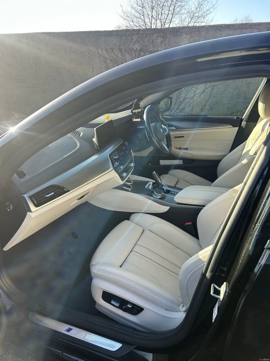 BMW 520D MSPORT - Image 2
