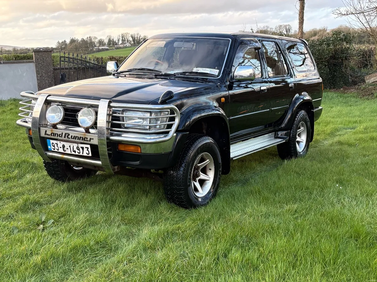 Toyota Hilux Surf 1993 SSR Widebody - Image 3