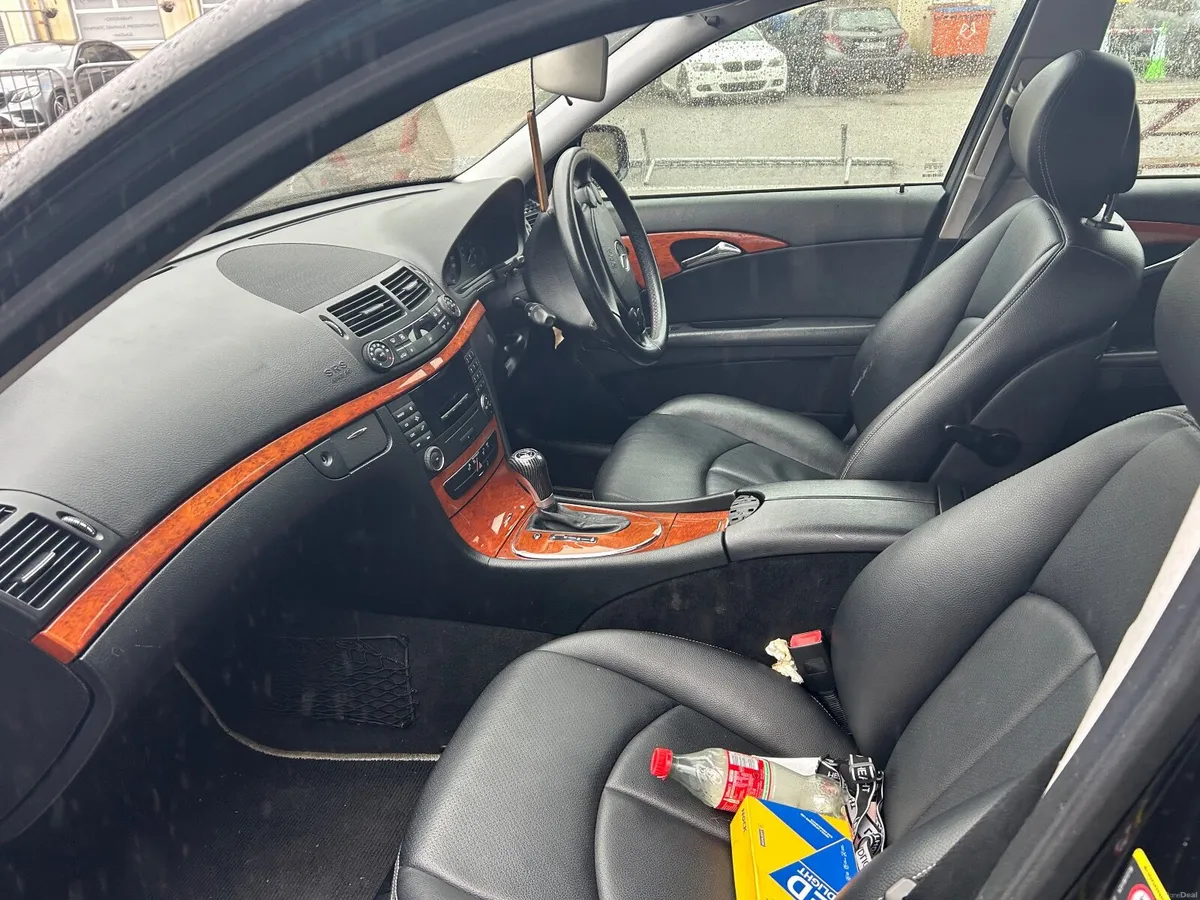 Mercedes-Benz E-Class 2007 - Image 3