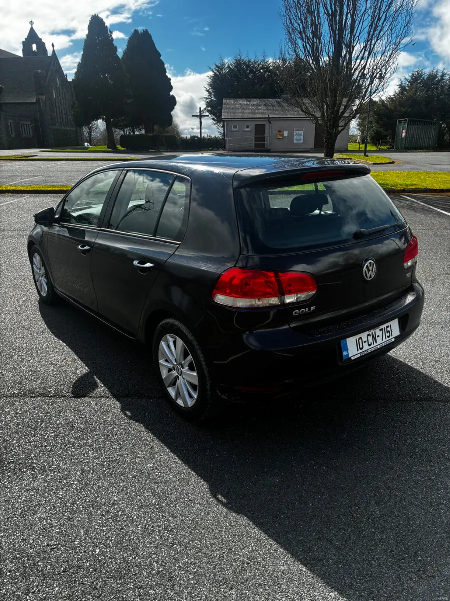 Volkswagen Golf 2010 - Image 4