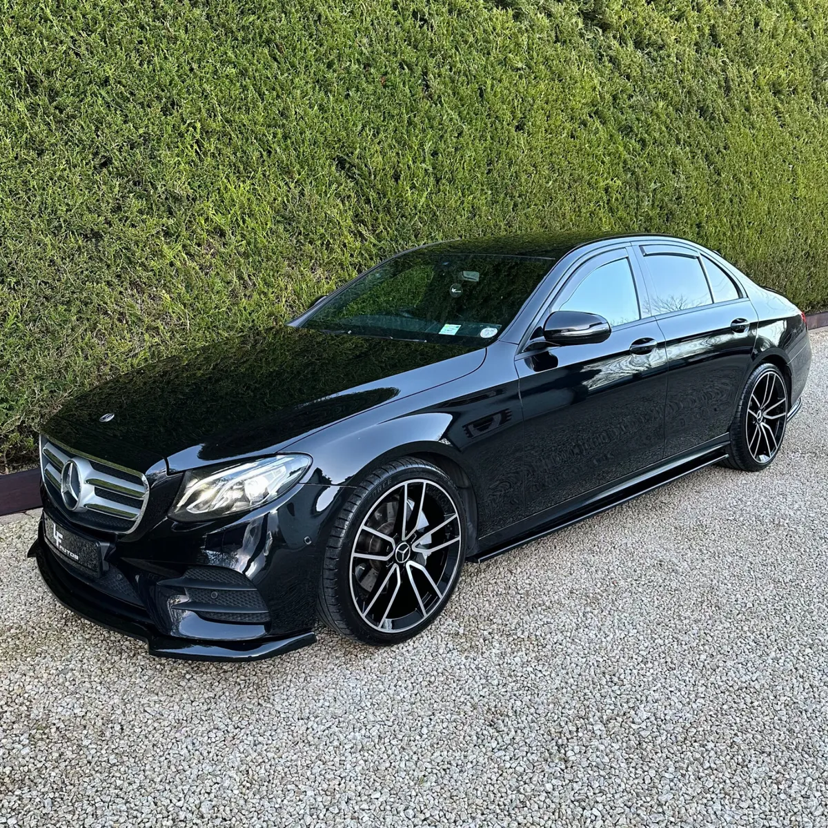 2017 MERCEDES BENZ E220 AMG NIGHT PACK - Image 2