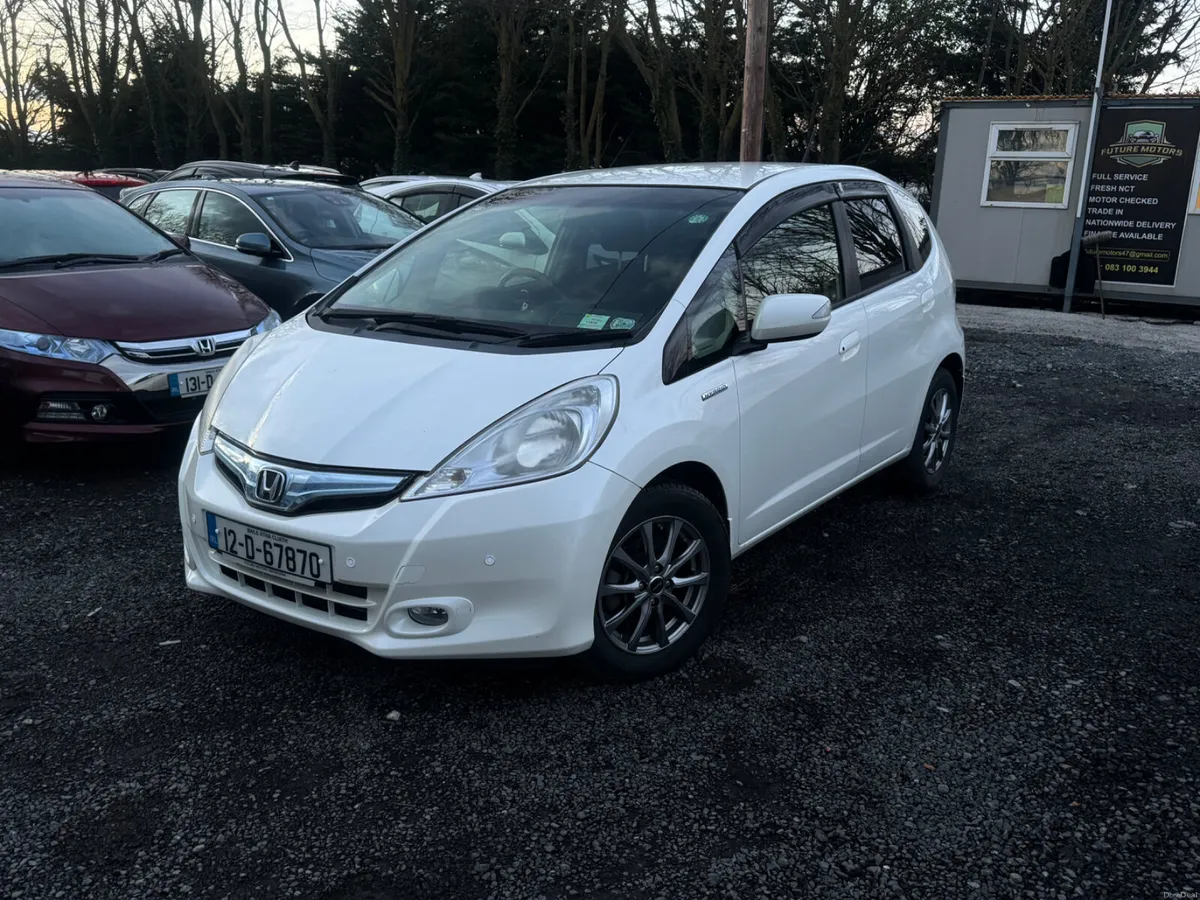 2012 Honda Fit 1.3L Hybrid Automatic - Image 2