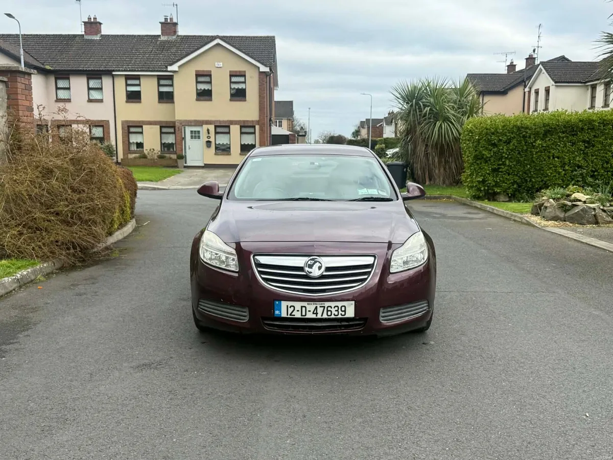2012 opel insignia 1.4L petrol nct 01/27 tax 02/27 - Image 2